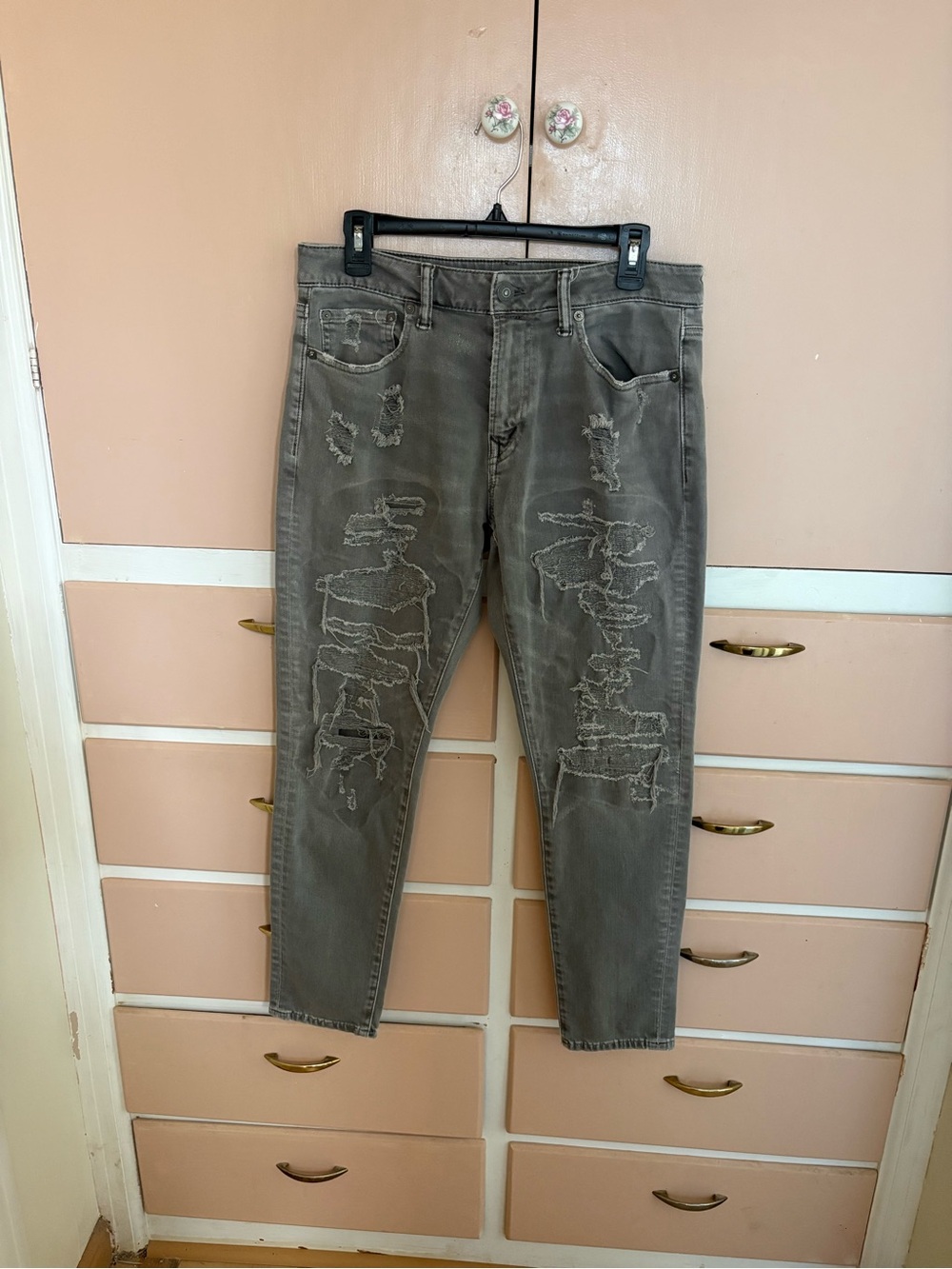 American Eagle Outfitters Gray Distressed Slim Straight Jeans
